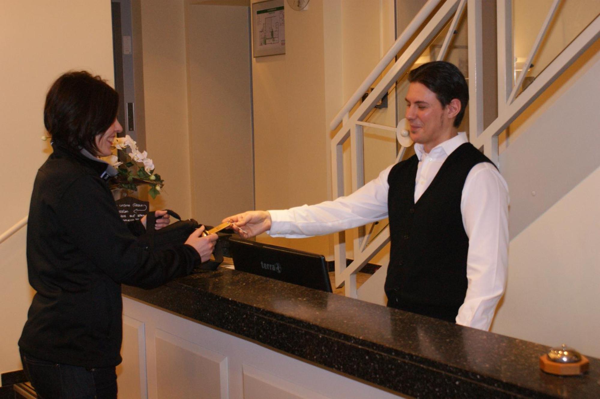 Hotel Kronprinz Garni Минден Екстериор снимка