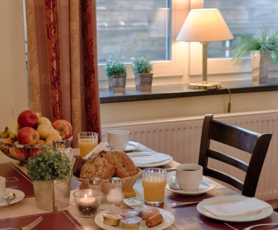 Hotel Kronprinz Garni Минден Екстериор снимка