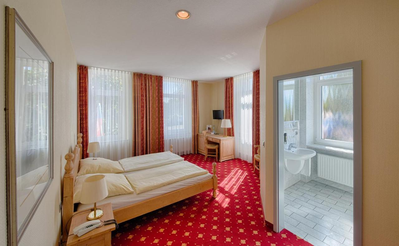 Hotel Kronprinz Garni Минден Стая снимка